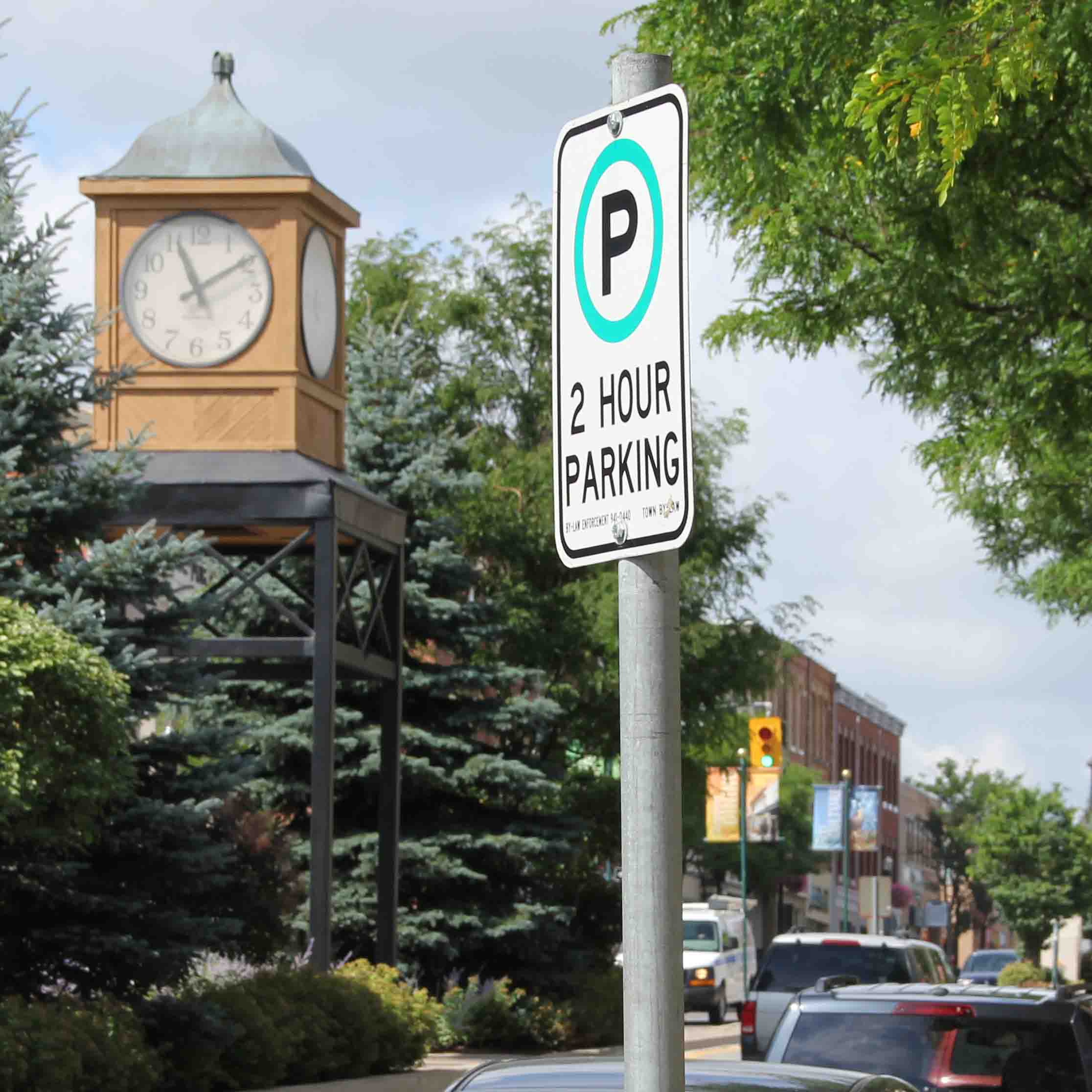 two-hour parking sign